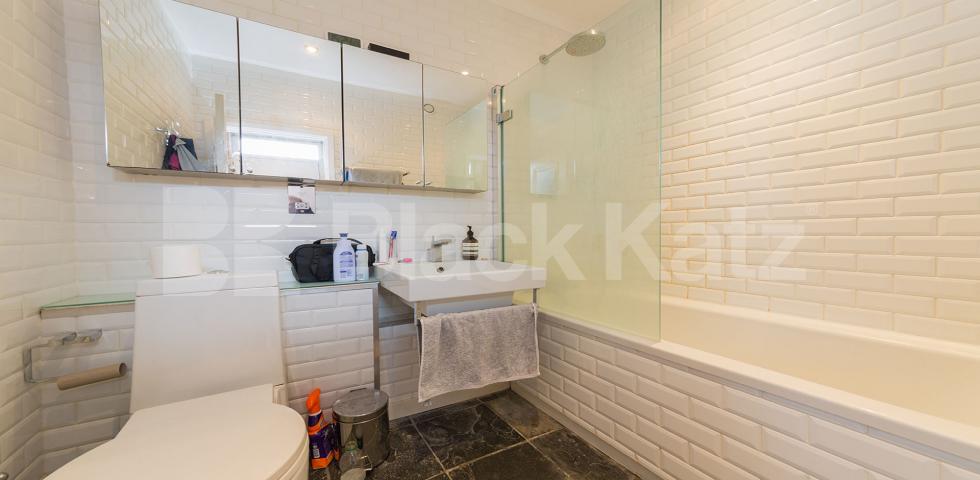 			NEW INSTRUCTION!, 1 Bedroom, 1 bath, 1 reception Apartment			 New Wharf Road, KINGS CROSS / ISLINGTON